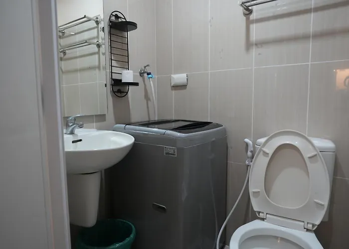 Cozy 1br Staycation With Pool And Near Moa Apartment *