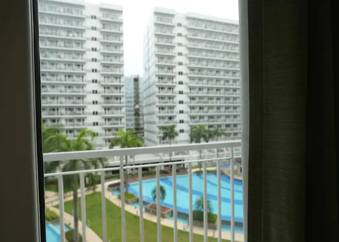 Cozy 1br Staycation With Pool And Near Moa Apartment Manila