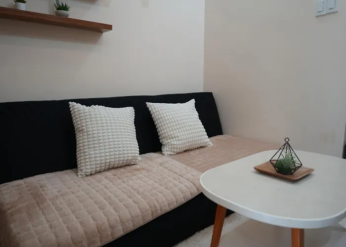 Cozy 1br Staycation With Pool And Near Moa