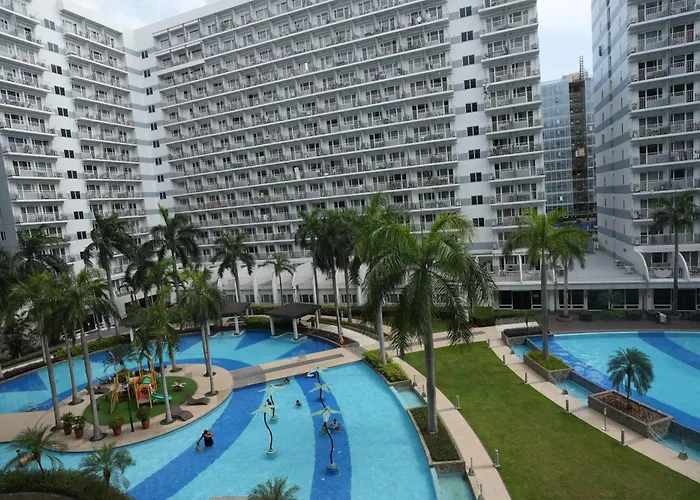 Cozy 1br Staycation With Pool And Near Moa
