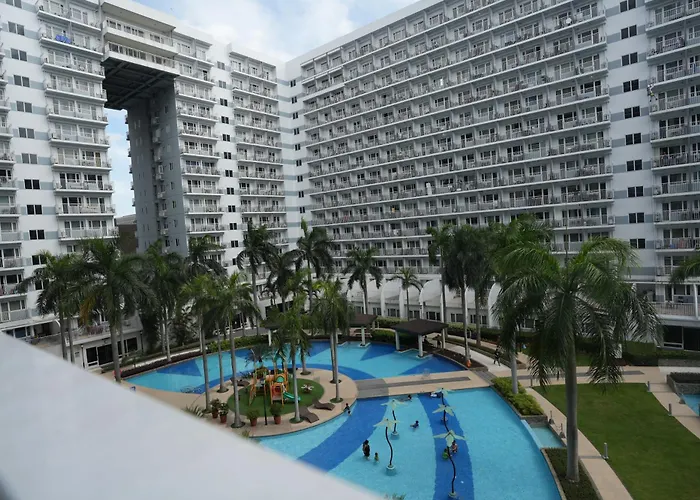 Cozy 1br Staycation With Pool And Near Moa